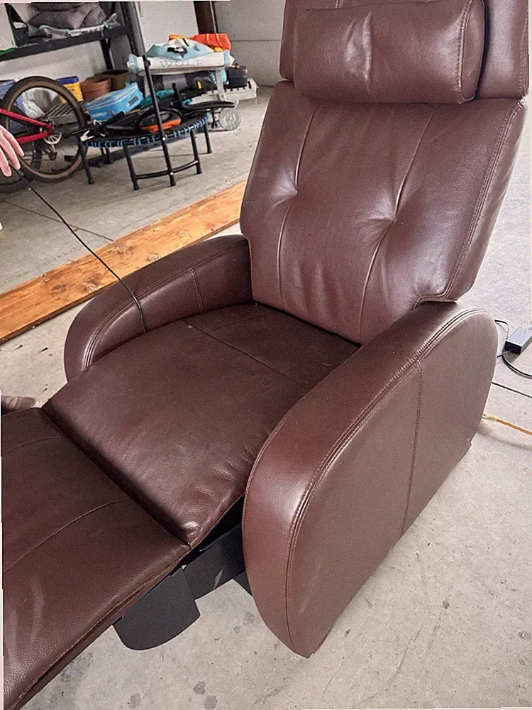 Positive Posture Brown Leather Zero Gravity Heated Electric Massage Recliner